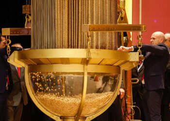 Los bombos del sorteo de Navidad, en una imagen de RTVE.