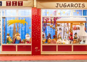La juguetería Divertit ha ganado el primer premio en la categoría de escaparates. / ASE