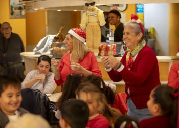 Un momento de las actividades de animación que se han desarrollado en la Llar Eivissa. / CIE