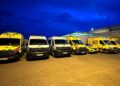 Imagen de las ambulancias de Ibiza a la intemperie.