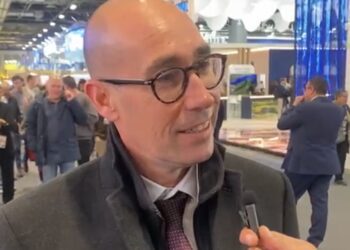 Óscar Portas en Fitur, durante su encuentro con Noudiari.es