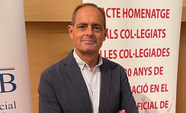 Javier Torres, decano del COPIB.