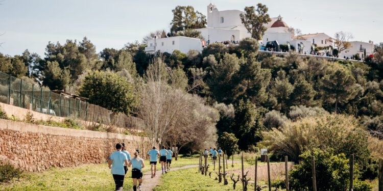 Una imagen de una Pujada al Puig de Missa.