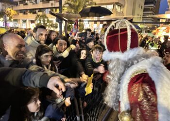 Emoción al saludar al Rey Melchor.