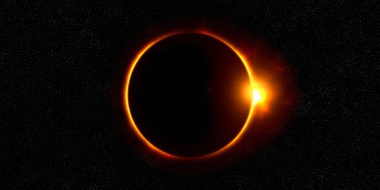 Una imagen de un eclipse total de sol como el que se producirá el 12 de agosto.
