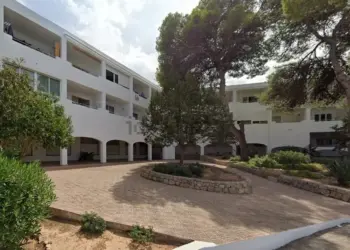 Una de las viviendas a la venta con okupa en Ibiza. Imagen del portal idealista