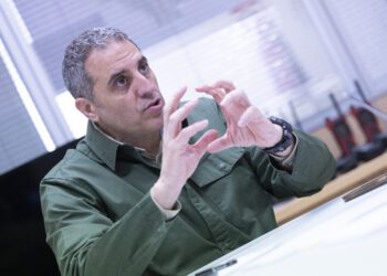 Pablo Gárriz, director general de Emergencias  e Interior del Govern balear, durante la entrevista. Fotografía de Paco Natera.