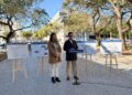 La edil de Obras del Ayuntamiento de Ibiza, Blanca Hernández, y el alcalde Rafael Triguero, durante la presentación del proyecto esta mañana. Foto: Ayto. de Ibiza