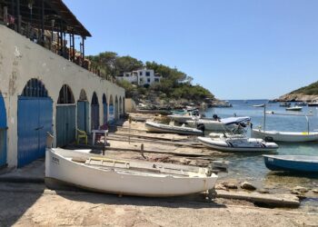 Varaderos de Portinatx afectados por la sentencia. Imagen: Tripadvisor Los Enamorados / Peter F.