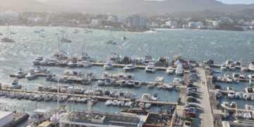 El epicentro de la 43ª edición de la Milla Urbana Isla de Ibiza será el puerto de Sant Antoni. Foto de J.C.