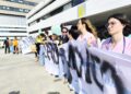 Concentración de médicos hoy en Ibiza en protesta por el estatuto marco, en la primera jornada de huelga de la nueva convocatoria.