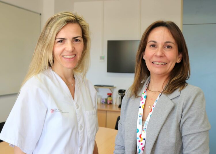 Neus Torres Marí, a la derecha de la imagen.