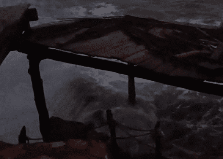 El mar golpea con fuerza las casetas de pescadores de la costa del municipio ibicenco de Sant Josep de sa Talaia