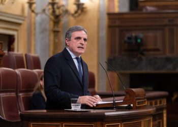 El diputado ibicenco José Vicente Marí Bosó (PP) durante su discurso de toma de consideración del senador por Formentera en el Congreso.