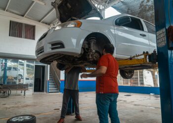 Imagen de archivo de un taller mecánico. Foto J. Ricardo Barraza Morachis