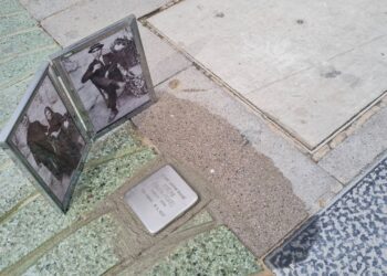 Una de las 'piedras de la memoria' que se colocaron en Ibiza dentro de las iniciativas de la ley ahora derogada.