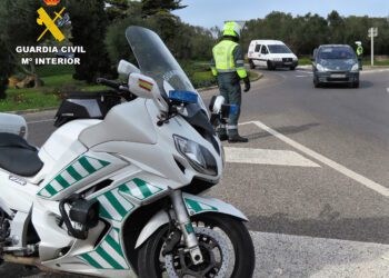 Control de tráfico de la Guardia Civil
