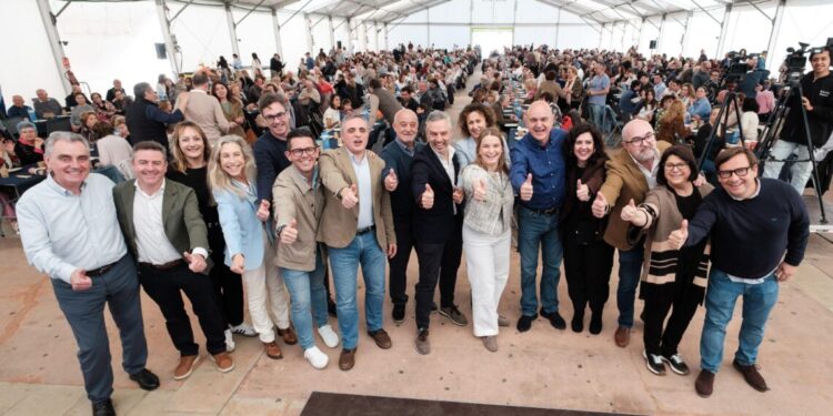 El tradicional Dinar Popular del PP de Eivissa, celebrado en el Recinto Ferial y que reunió a cargos, afiliados y simpatizantes el pasado 21 de febrero.