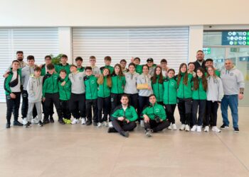 Imagen de la expedición del Club de Judo Sant Jordi desplazada a Alicante.