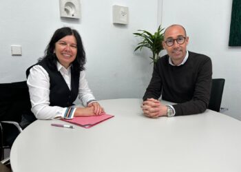 El presidente del Consell Insular de Formentera, Óscar Portas, se ha reunido hoy con la directora insular de la Administración del Estado en Ibiza y Formentera, Raquel Guasch.