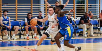 Un instante del encuentro de ayer.