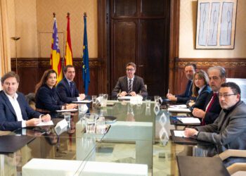 El vicepresidente del Govern, Toni Costa, ha liderado la reunión con las instituciones insulares y municipales. Foto: CAIB