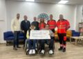 Entrega del cheque solidario tras la cuantiosa recaudación.