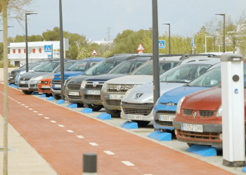 Zona azul en Sant Ferran, Formentera.
