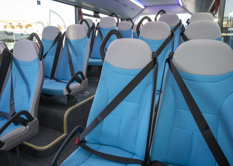 Interior de los nuevos buses, en su presentación.