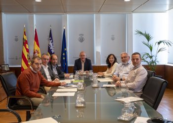 Nueva sesión de la Mesa de Diálogo Social en la sede del Consell.