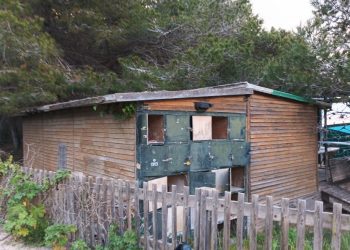 Imagen de la caseta retirada