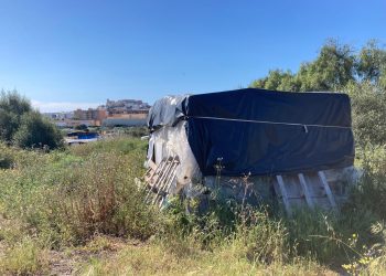 Una de las chabolas abandonadas ya en el asentamiento de sa Joveria, en la jornada previa al día de desmantelamiento. La mayoría de residentes ya han abandonado mientras que otros aún no saben adónde irán. Foto: Noudiari