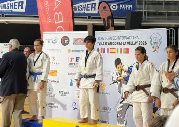 Eva Tur, en el podio de torneo