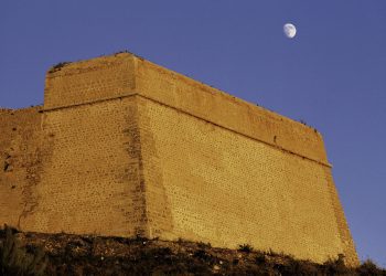 Imagen del libro La nave de piedra del fotógrafo ibicenco Toni Pomar.