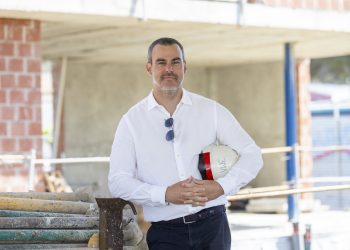 Adrián Bedoya, fundador de ASA Ibiza Homes. Fotografías de Paco Natera.