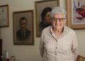 Carmen Tur, en el salón de su casa, para Noudiari. Foto: Noudiari / C.M.