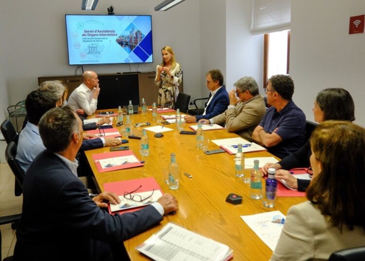 Un momento de las reuniones que han mantenido representantes insulares con la Diputació de Girona. Foto: Consell