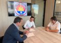 El entrenador de la SD Ibiza ha firmado por tres temporadas más con el conjunto ibicenco. Foto: SD Ibiza