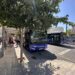Varias líneas de autobús coinciden en la parada de Isidor Macabich del centro de Ibiza. Foto L. F. A.