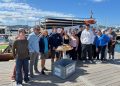 El equipo de trabajo involucrado en la liberación de Elo en la Bahía de Portmany. Foto: CNSA