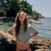 Una de las imágenes del editorial de moda de la web de Zara, tomada en Cala Mestella. Web Zara.com