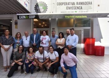 La cooperativa ramadera Carn & Coop ha sido una de las primeras paradas en el Mercat Nou.
