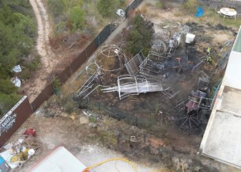 Vista de dron del material calcinado. Foto de Bombers d'Eivissa
