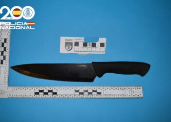 El arma blanca utilizada presuntamente en la agresión. Foto: Policía Nacional