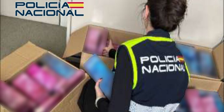 Productos inmovilizados en la operación de investigación de clínicas estéticas.