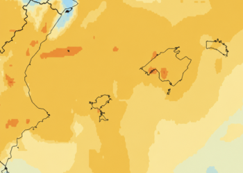 Imagen de la Aemet que muestra la presencia de polvo africano en suspensión sobre las islas, un episodio que podría alargarse varios días.