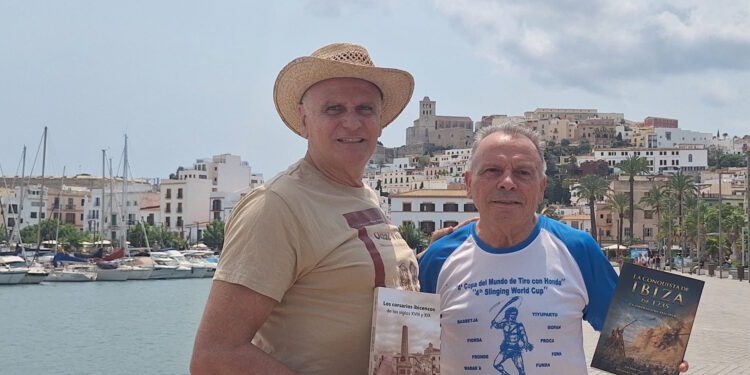 Pep Ribas (iz. Jasa) y Ramon Mayol (der.) de Melqart, han firmado este nuevo acuerdo.