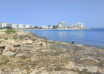 Una de las zonas de costa cerca de la playa des Pinet en las que Salvem sa Badia reclamaba un cierre por altos niveles de contaminación el 15 de julio, cuando se produjo el vertido. Foto: Salvem sa Badia