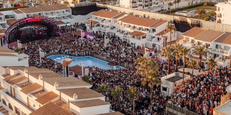 Ushuaïa durante una actuación de Calvin Harris.