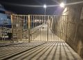 Imagen del cerramiento del paso inferior del muelle del Muro de Ibiza cedida a Noudiari.es por Vicent Ferrer Barbany.